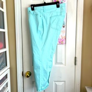 Crowne & Ivy High Rise Cropped Aqua Color Jeans Size 18W